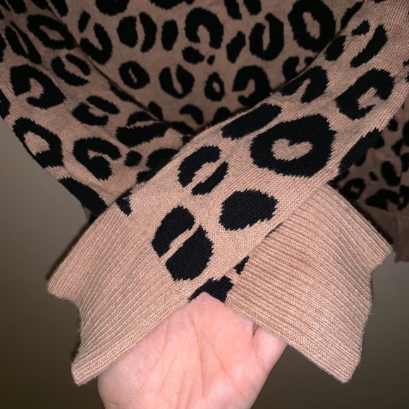 NWOT- A New Day Leopard Crewneck Sweater - Picture 4 of 6